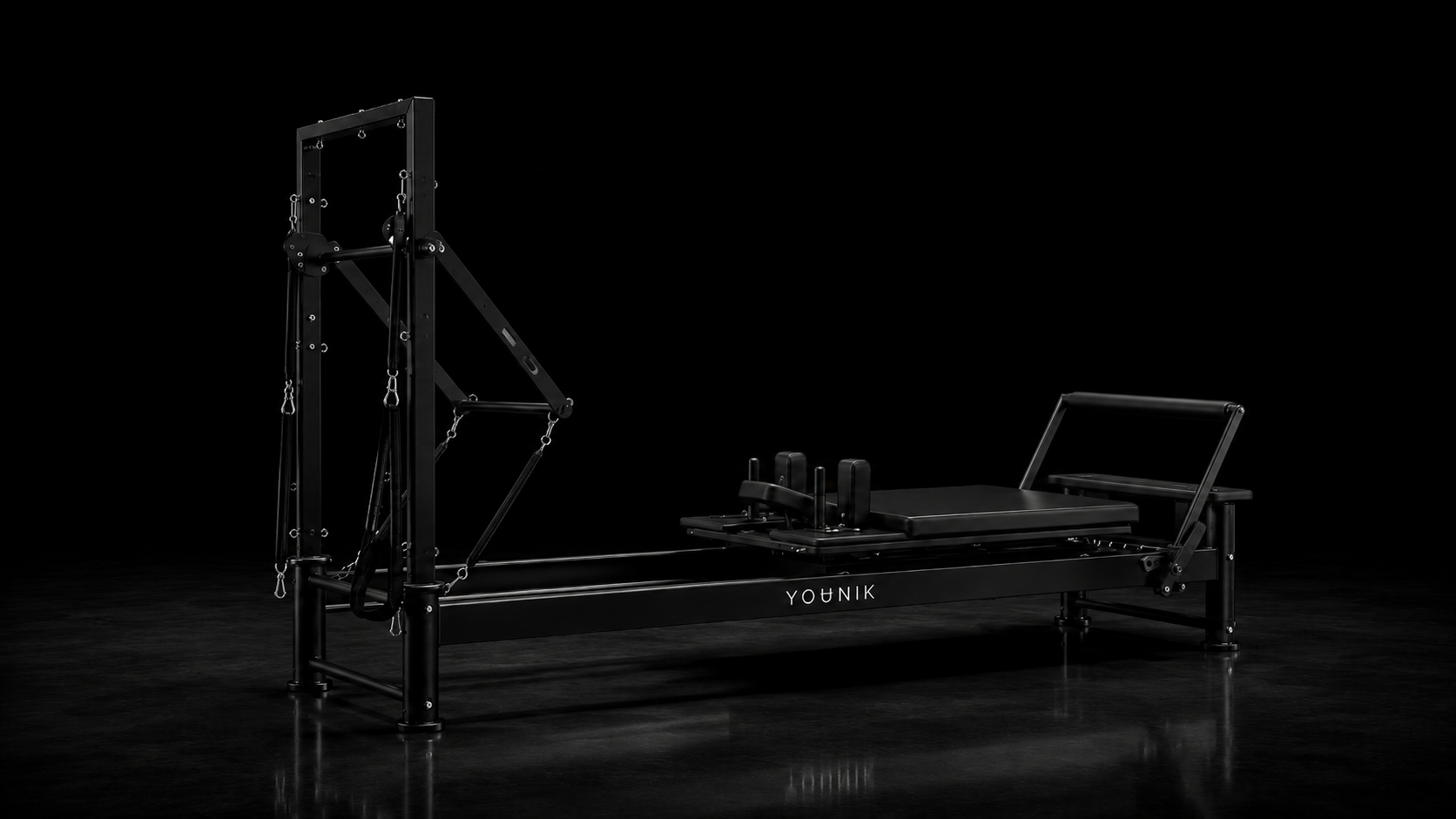 YOUNIK V5 Reformer — pohled z úhlu