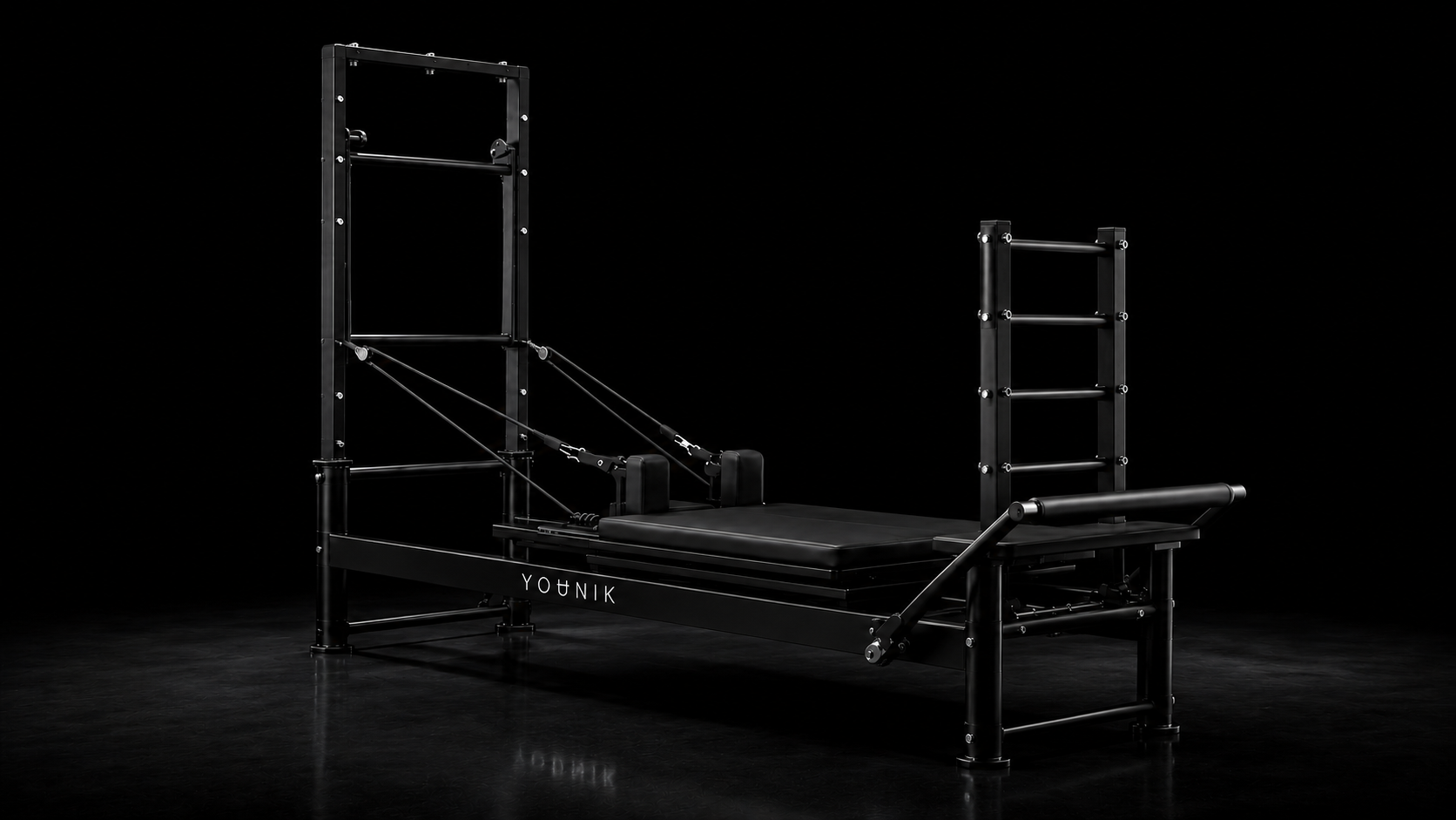 YOUNIK V5 Reformer — věž s pružinami